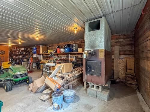 98041 40 N Road, Wawanesa, MB 