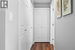 Plenty off closet space - 