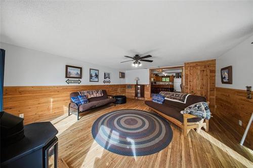 2 East Shore Rd, Moose Lake, MB 