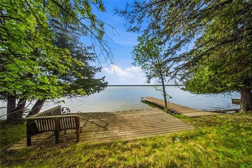 2 East Shore Rd, Moose Lake, MB 