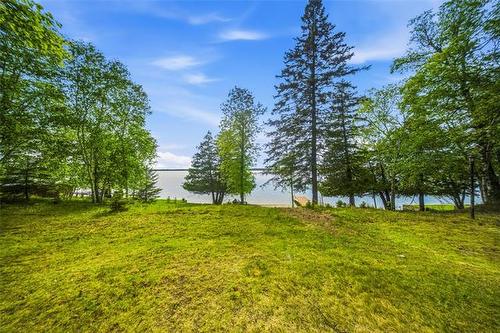 2 East Shore Rd, Moose Lake, MB 