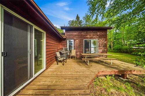 2 East Shore Rd, Moose Lake, MB 