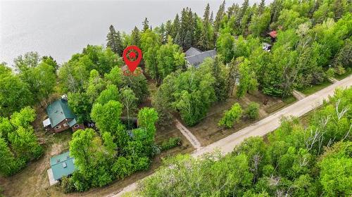 2 East Shore Rd, Moose Lake, MB 