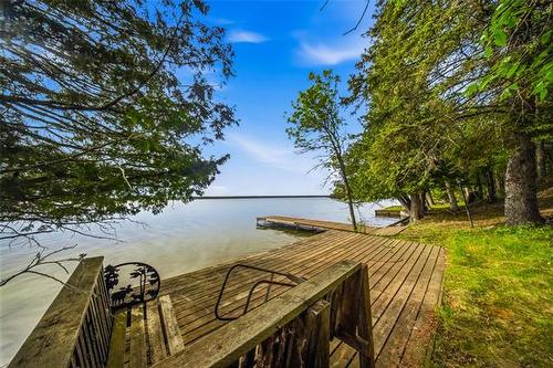 2 East Shore Rd, Moose Lake, MB 