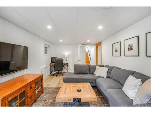 8 Grant St, Fredericton, NB 
