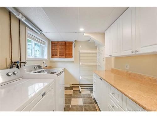 8 Grant St, Fredericton, NB 
