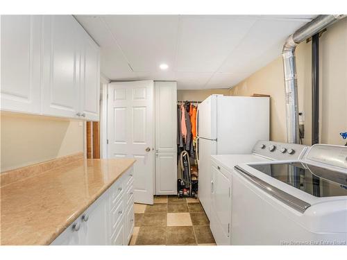 8 Grant St, Fredericton, NB 