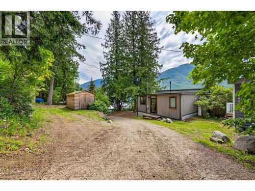 6506 Littlewood Road, Nelson, BC - Outdoor