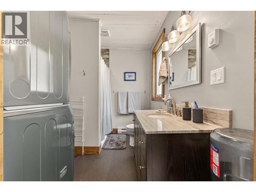 6506 Littlewood Road, Nelson, BC - Indoor