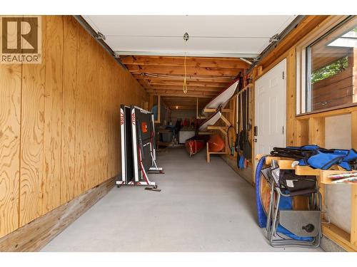 6506 Littlewood Road, Nelson, BC - Indoor