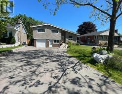 72 MOUNTAIN AVENUE N  Hamilton, ON L8G 3P5