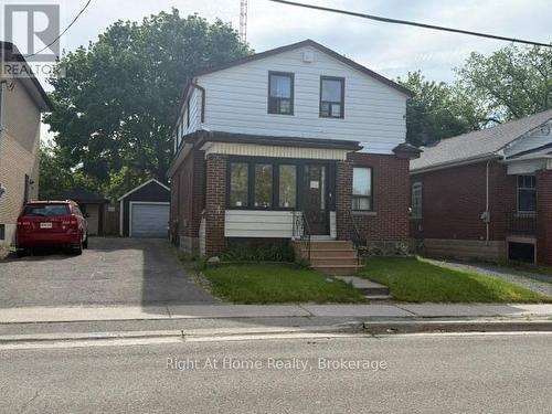 238 ALBERT STREET  Oshawa (Central), ON L1H 4R5