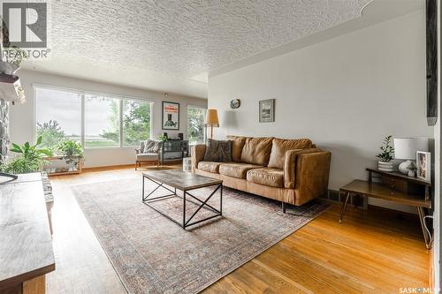 2504 14Th Street E, Saskatoon, SK 