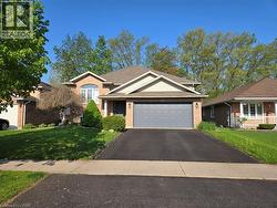 73 FOXTAIL Avenue Welland, ON L3C 7J6