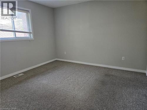 73 Foxtail Avenue, Welland, ON - Indoor Photo Showing Other Room
