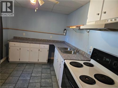 73 Foxtail Avenue, Welland, ON - Indoor Photo Showing Kitchen With Double Sink