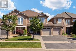 2295 KINGFISHER COURT Oakville, ON L6M 3Z3