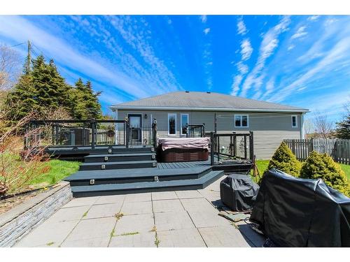 3 Nathaniel Drive, Torbay, NL 
