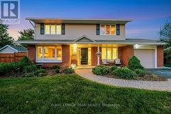 1 EMERY COURT Ottawa, ON K2H 7W2