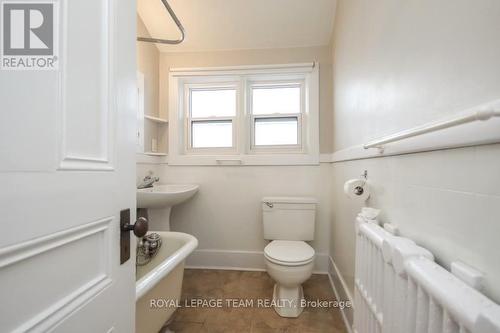 Unit 3 - 12 Woodlawn Avenue, Ottawa, ON 