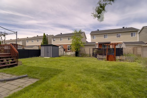 Courtyard - 5985 Rue Du Cygne, Brossard, QC 