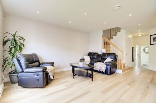 Living Room - 5985 Rue Du Cygne, Brossard, QC 