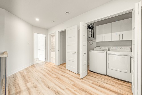 Salle de lavage - 6-836 Rue Principale, Saint-Amable, QC 