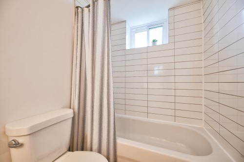 Salle de bains - 1089  - 1089A 24E Avenue, Saint-Jérôme, QC - Indoor Photo Showing Bathroom