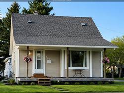 602 THIRD Street W Fort Frances, ON P9A 3B4