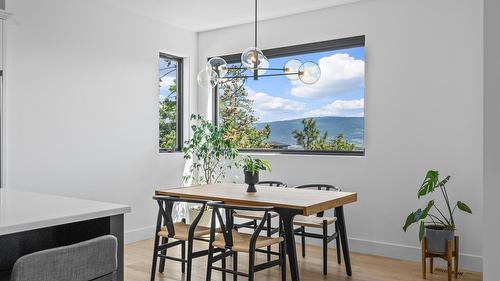 192 Summer Wood Drive, Kelowna, BC 
