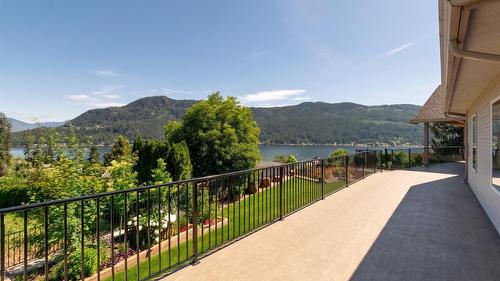 2459 Marine Place, Blind Bay, BC 