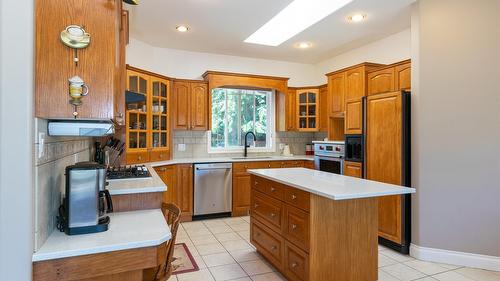 2459 Marine Place, Blind Bay, BC 
