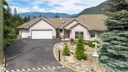 2459 Marine Place Blind Bay, BC V0E 1H1