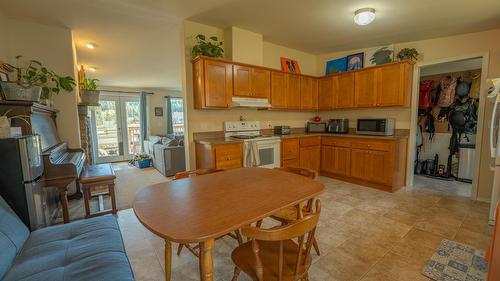 8966 95A Highway, Kimberley, BC 