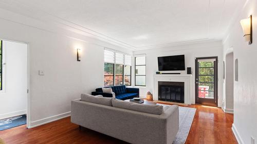 1858 Abbott Street, Kelowna, BC 