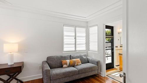 1858 Abbott Street, Kelowna, BC 