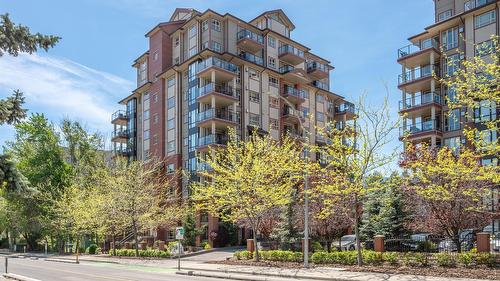 702-2125 ATKINSON Street  Penticton, BC V2A 9E6