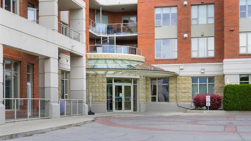 1008-1160 Bernard Avenue  Kelowna, BC V1Y 6R2