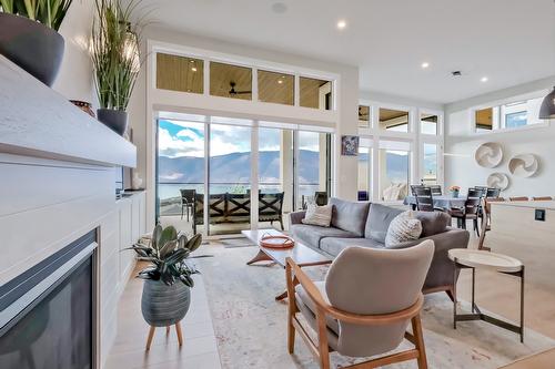 9874 Beacon Hill Drive, Lake Country, BC 