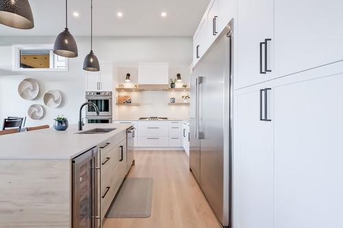 9874 Beacon Hill Drive, Lake Country, BC 
