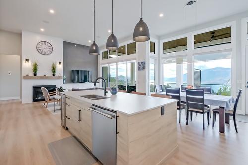 9874 Beacon Hill Drive, Lake Country, BC 
