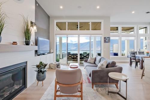 9874 Beacon Hill Drive, Lake Country, BC 