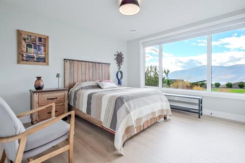 9874 Beacon Hill Drive, Lake Country, BC 