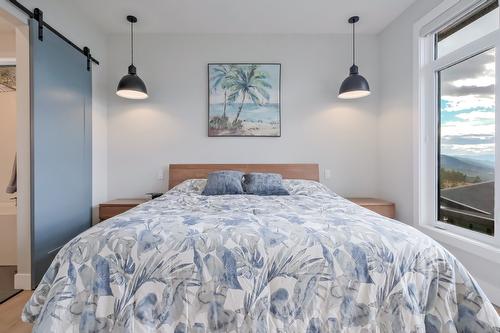 9874 Beacon Hill Drive, Lake Country, BC 