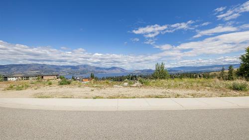 519 Trumpeter Road, Kelowna, BC 