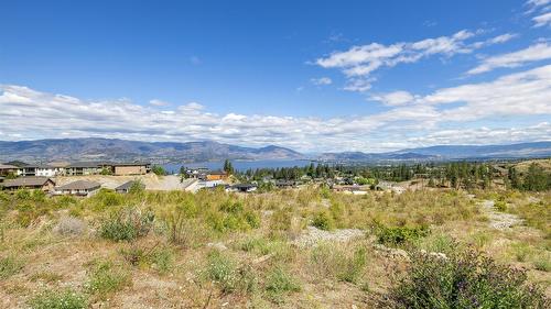 513 Trumpeter Road, Kelowna, BC 