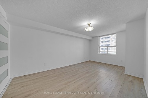 804-50 Inverlochy Boulevard, Markham, ON 