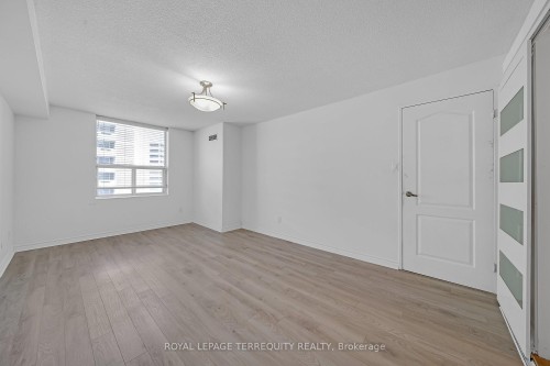 804-50 Inverlochy Boulevard, Markham, ON 