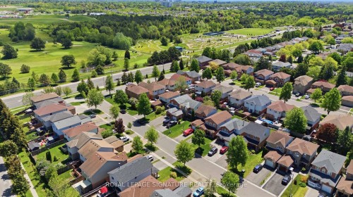 1154 Beaver Valley Crescent, Oshawa, ON 