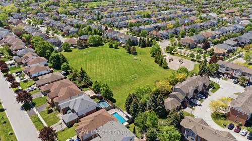 1154 Beaver Valley Crescent, Oshawa, ON 